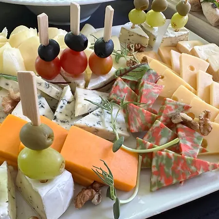 Eurohotel فندق 3*