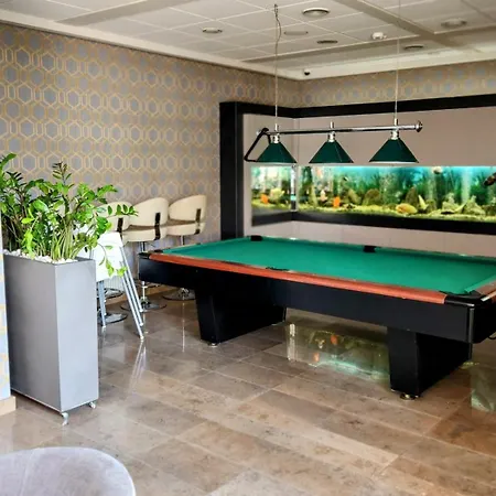 Eurohotel Отель Сважендз